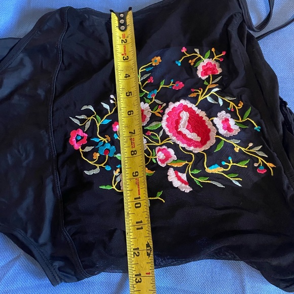Unique Victoria secret one piece embroidery black swimwear - Picture 8 of 9